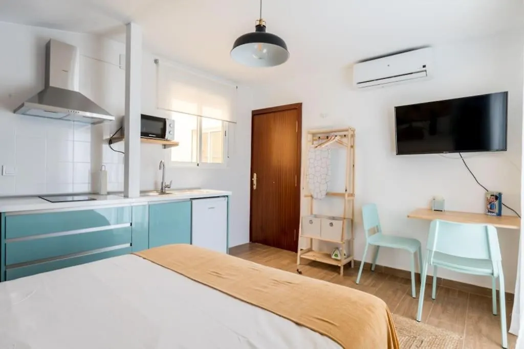 Sunny Study In Triana Apartment Seville