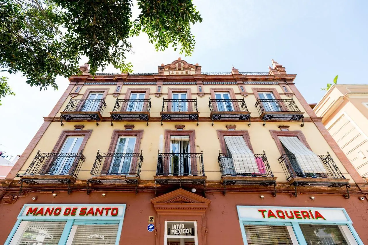 Sunny Study In Triana Apartment Seville